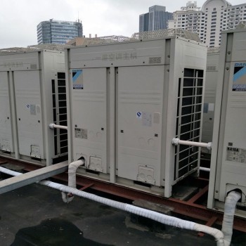 深圳大鵬區(qū)閑置中央空調(diào)回收價(jià)格特靈水冷制冷機(jī)回收